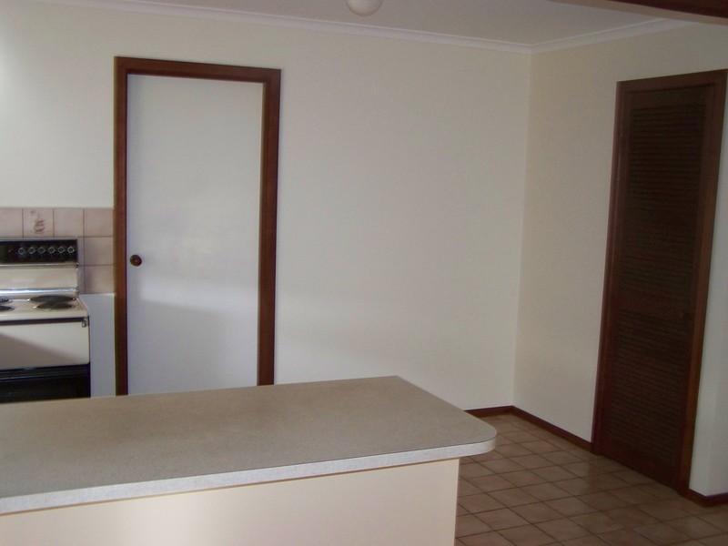 1/8 Buckingham Drive, Werribee VIC 3030