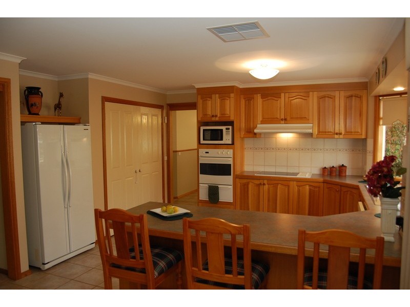 5 Paisley Court, Werribee VIC 3030