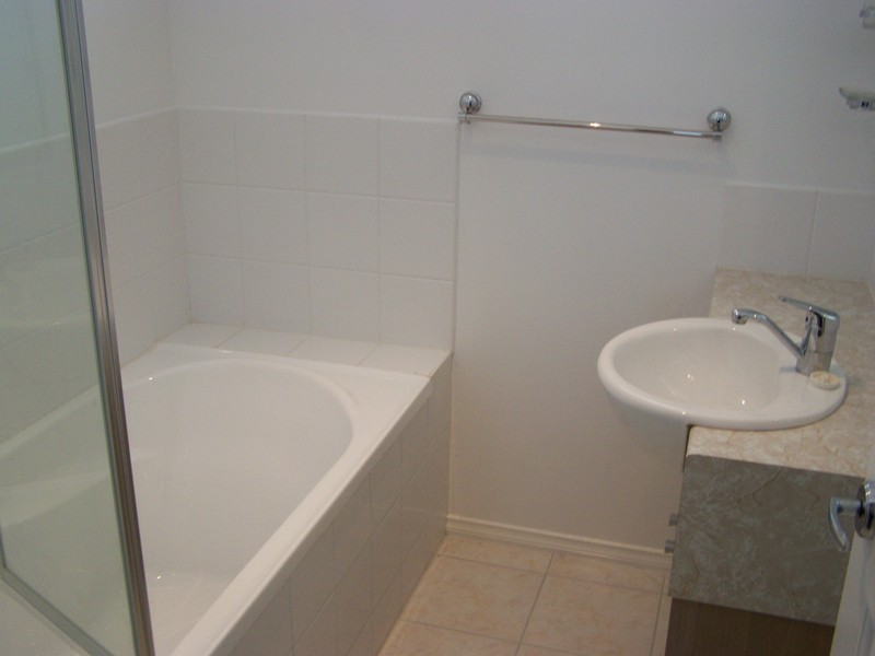 5/23-25 Finch Road, Werribee South VIC 3030