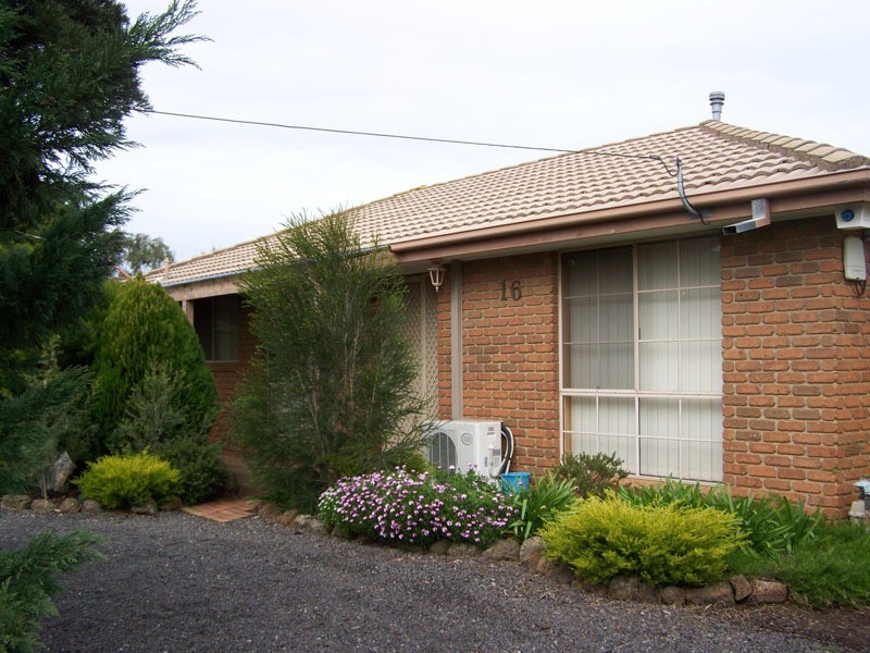 16 Lydford Court, Werribee VIC 3030