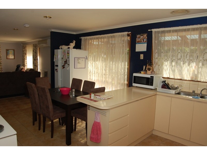 16 Lydford Court, Werribee VIC 3030