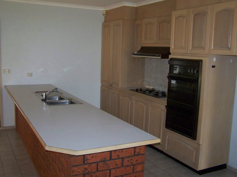 257 Greaves Street North, Werribee VIC 3030