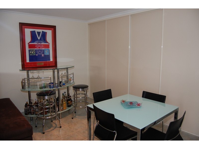 2/114 Purchas Street, Werribee VIC 3030