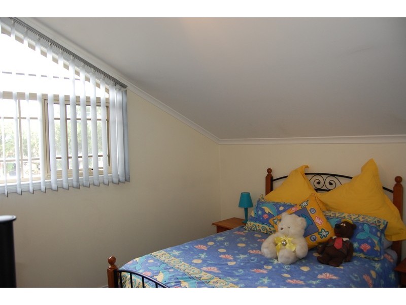 2/114 Purchas Street, Werribee VIC 3030