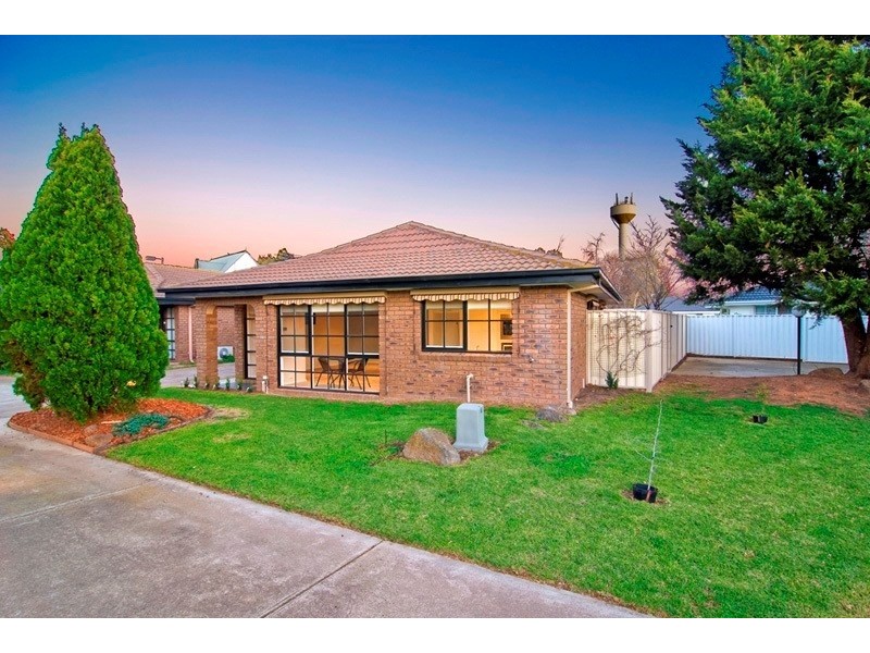 7/23 Finch Road, Werribee South VIC 3030