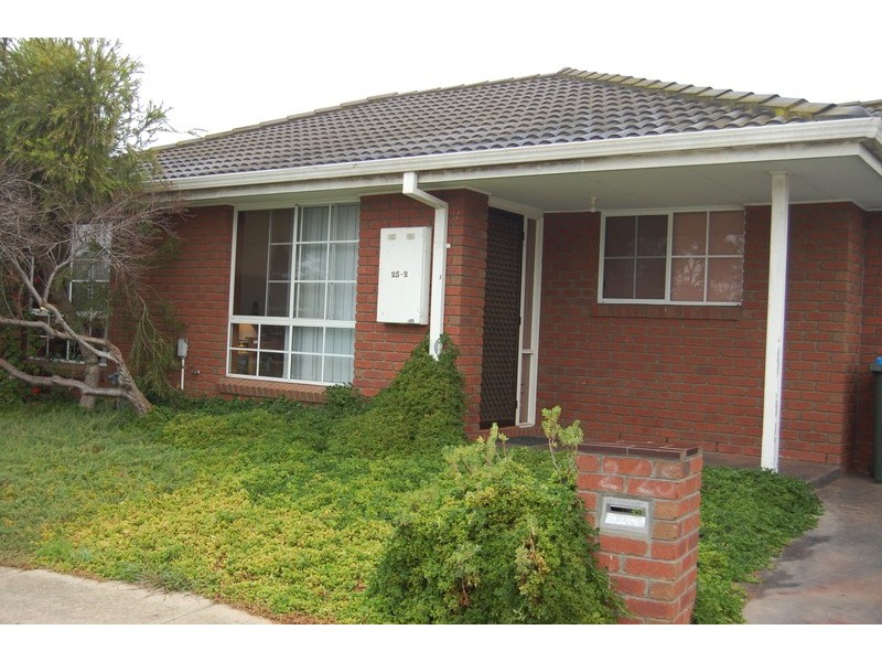 2/25 Tweed Court, Werribee VIC 3030