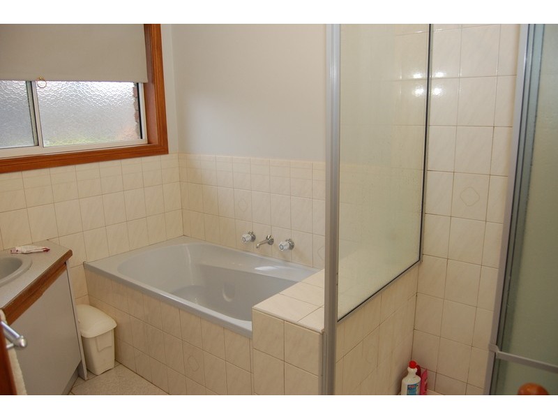 2/25 Tweed Court, Werribee VIC 3030