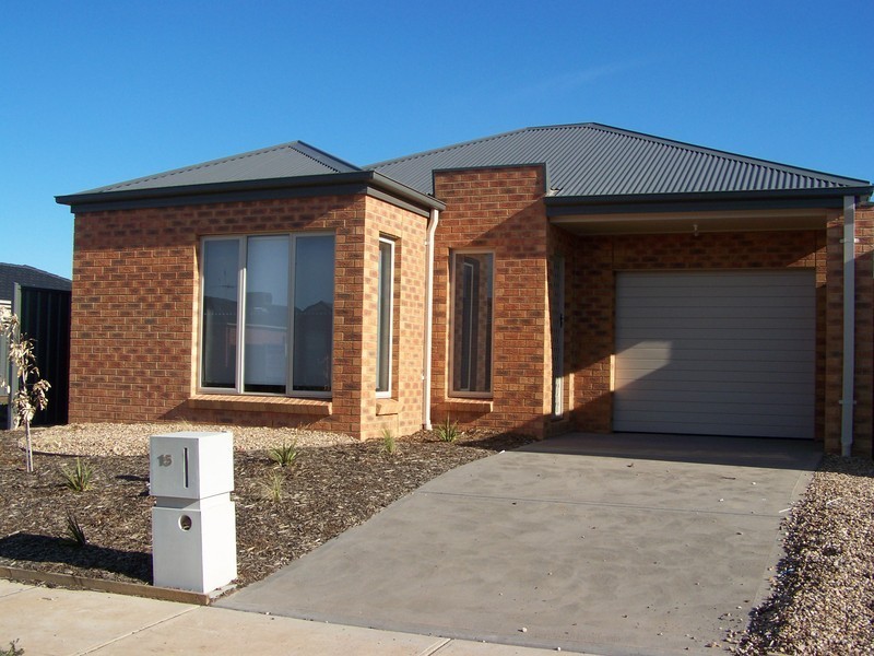 15 Field Street, Wyndham Vale VIC 3024