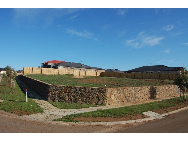 18 Starling Avenue, Tarneit VIC 3029