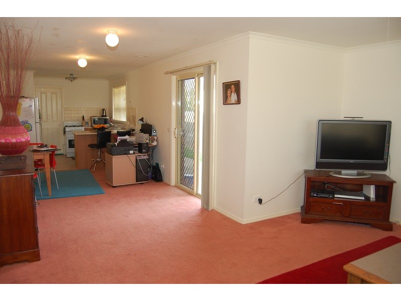 4 Finchley Park Crescent, Tarneit VIC 3029