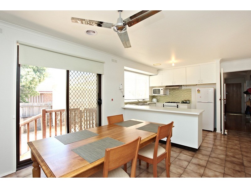 6 Gloucester Court, Werribee VIC 3030