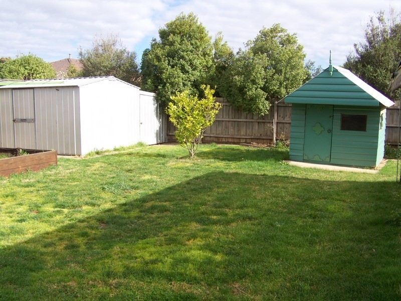 16 Shearwater Court, Hoppers Crossing VIC 3029