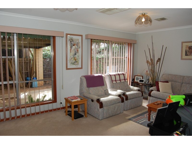 86 Chirnside Avenue, Werribee VIC 3030