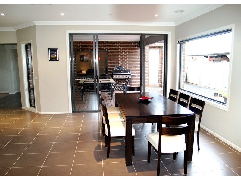 10 Transit Place, Tarneit VIC 3029