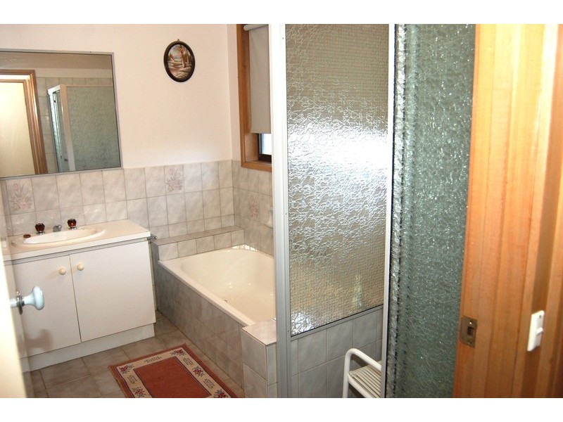 22 Kevington Street, Werribee VIC 3030