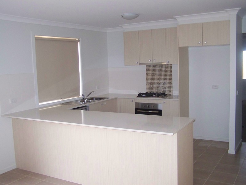 8 Kayla Avenue, Tarneit VIC 3029