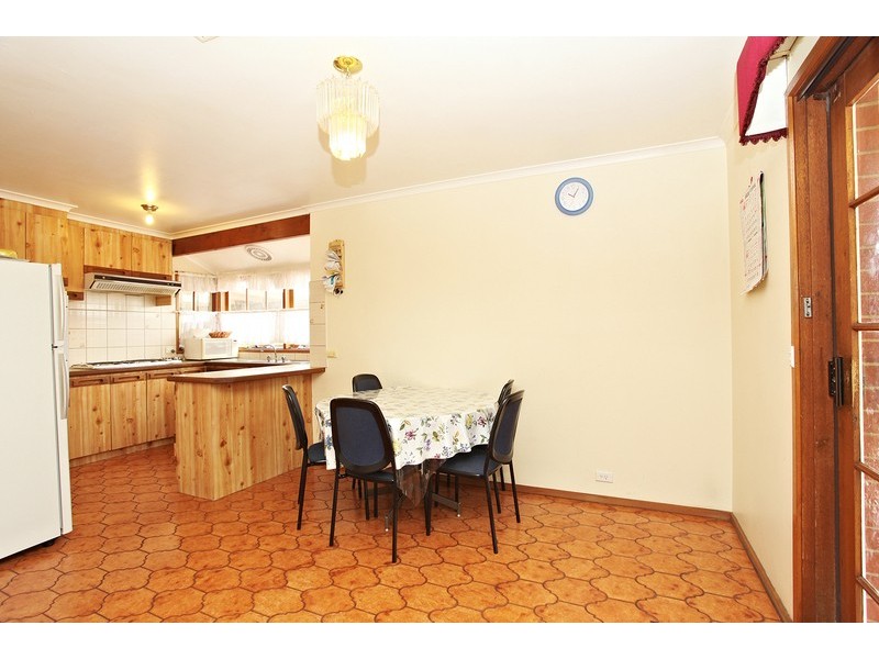 2 Bayview Crescent, Hoppers Crossing VIC 3029