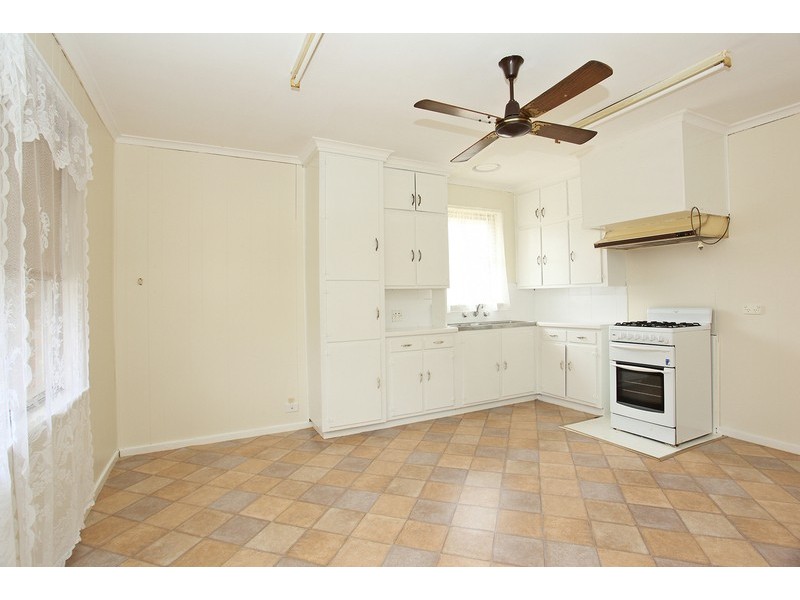 37 Deborah Street, Werribee VIC 3030