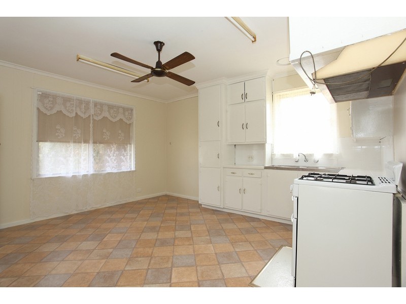 37 Deborah Street, Werribee VIC 3030