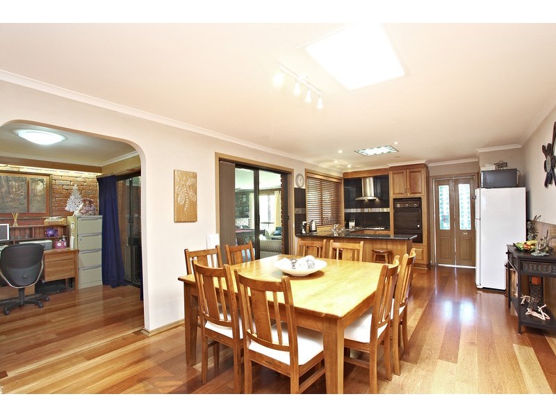 13 McIntosh Avenue, Hoppers Crossing VIC 3029