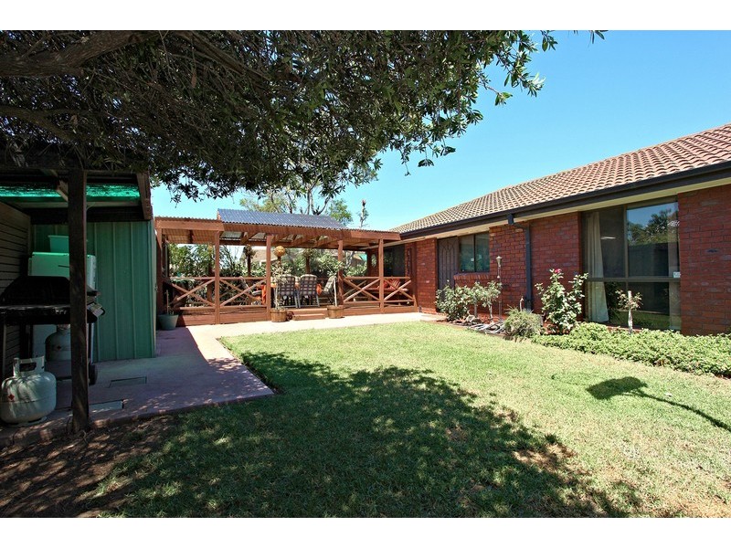 13 McIntosh Avenue, Hoppers Crossing VIC 3029