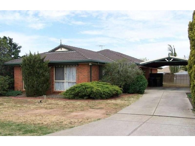 20 St Lawrence Close, Werribee VIC 3030