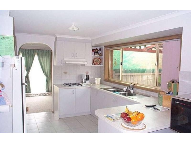 20 St Lawrence Close, Werribee VIC 3030