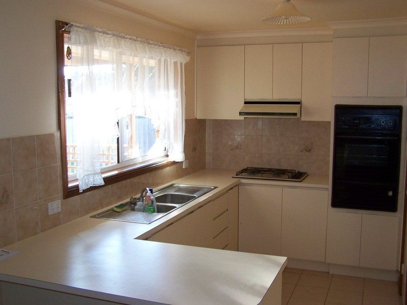 35 Sunbird Crescent, Hoppers Crossing VIC 3029