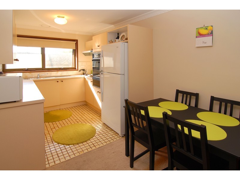 24/18-20 Glen Street, Werribee VIC 3030