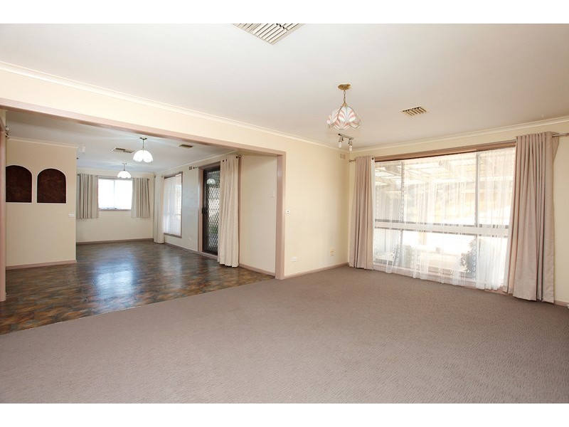 13 Jacaranda Court, Werribee VIC 3030