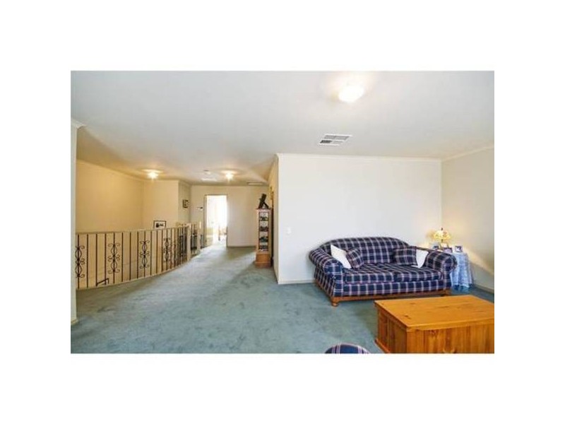 16 Linden Boulevard, Werribee VIC 3030
