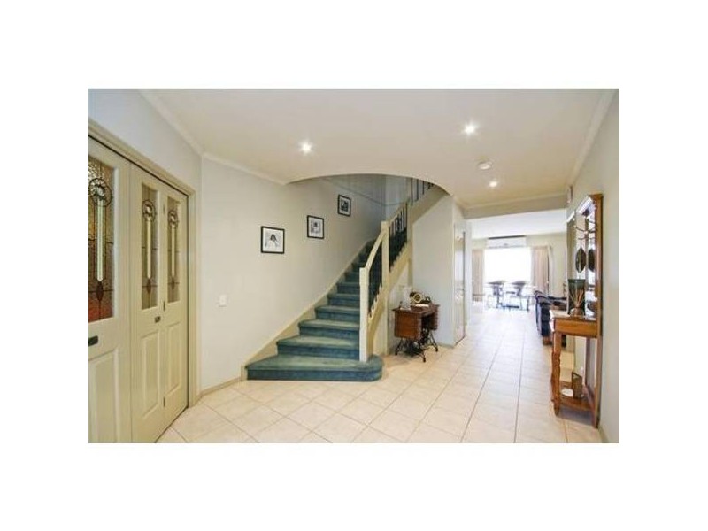 16 Linden Boulevard, Werribee VIC 3030