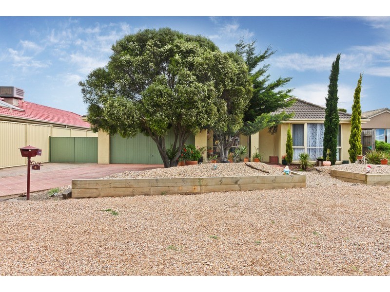 4 Carling Court, Hoppers Crossing VIC 3029