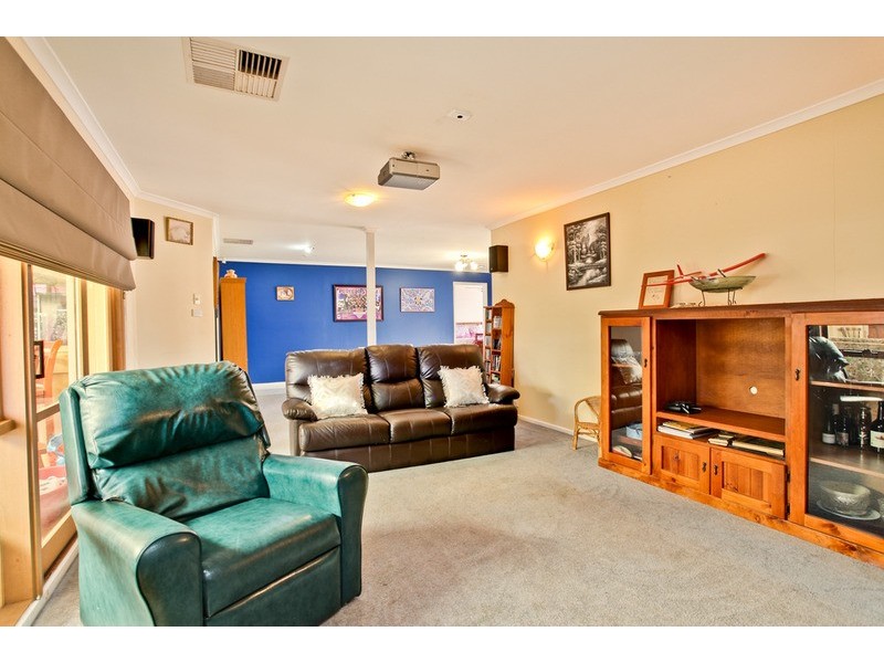 4 Carling Court, Hoppers Crossing VIC 3029