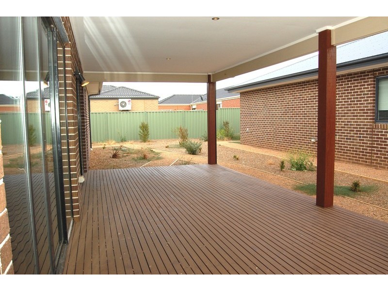 22 Munro Drive, Wyndham Vale VIC 3024