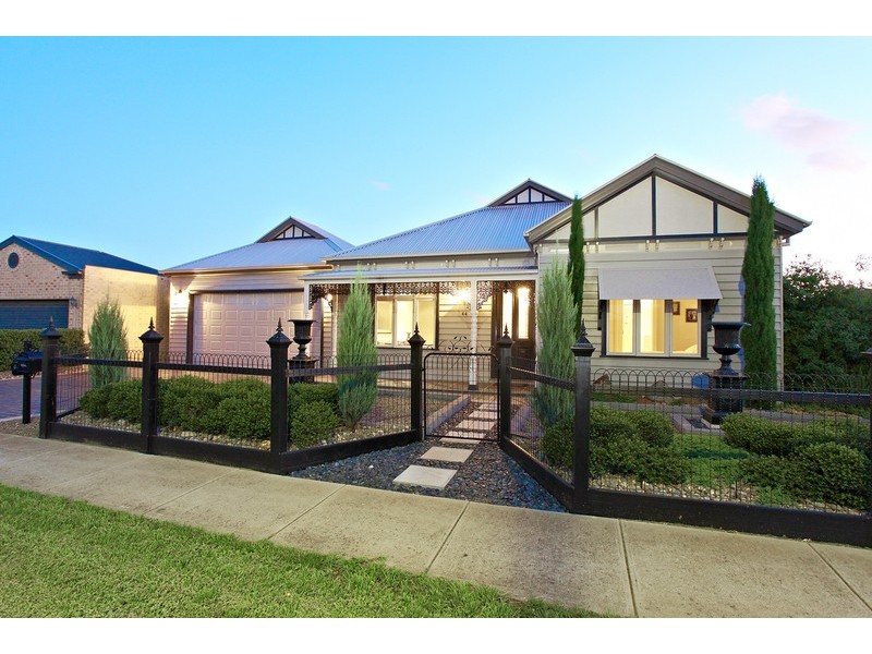 44 The Strand, Point Cook VIC 3030