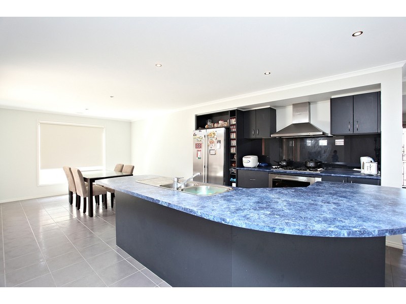 28 Eucumbene Road, Wyndham Vale VIC 3024