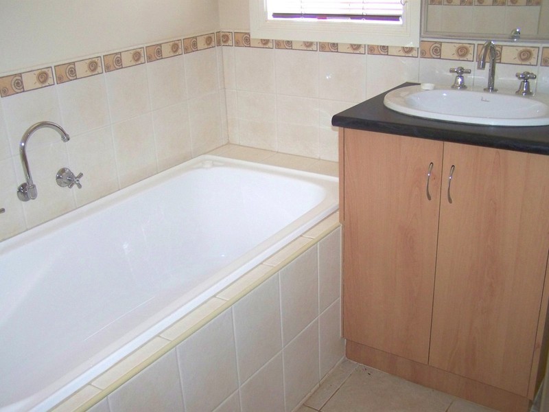 39 Wentworth Avenue, Wyndham Vale VIC 3024