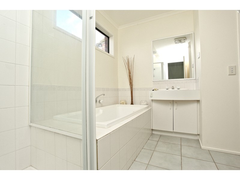 3 Perch Close, Werribee South VIC 3030