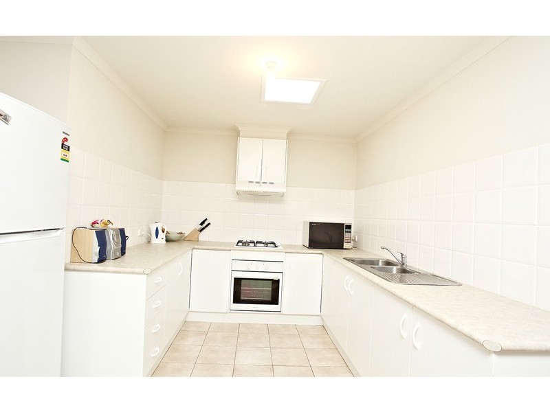 2/29 Rutman Close, Werribee VIC 3030