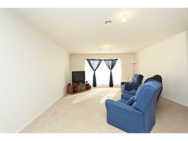 2/29 Rutman Close, Werribee VIC 3030