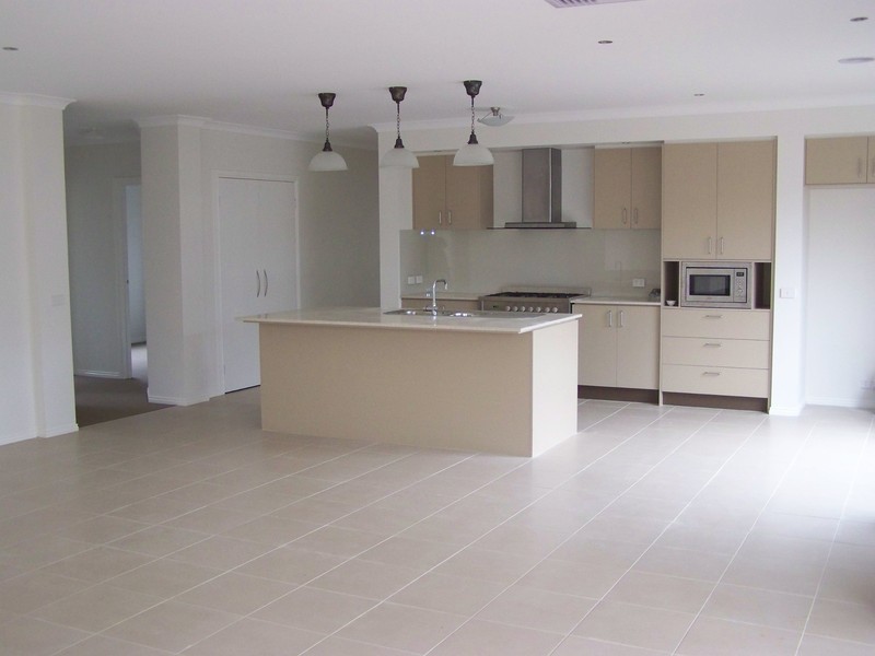 16 Clarafield Crescent, Tarneit VIC 3029
