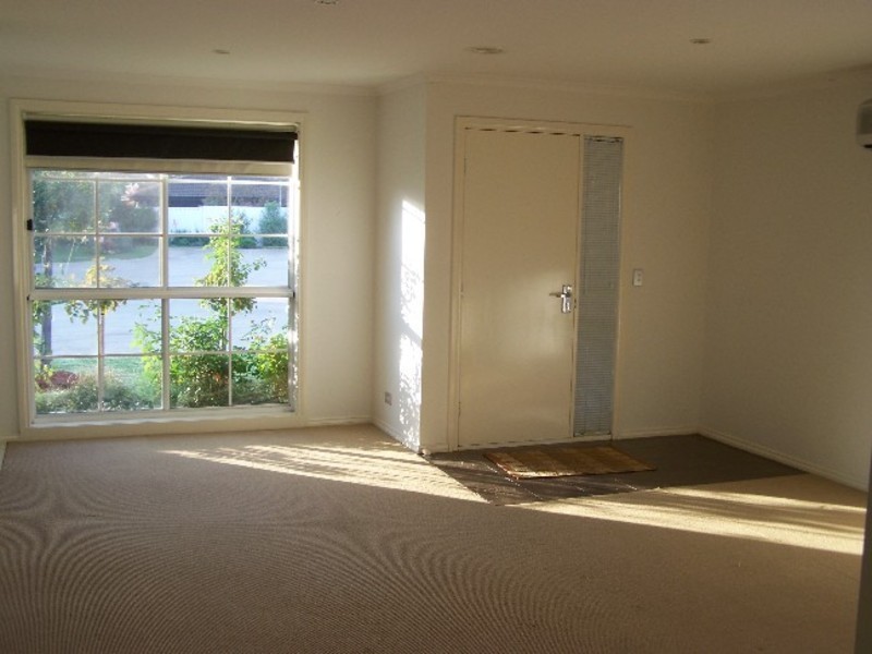 1/23-25 Finch Road, Werribee VIC 3030