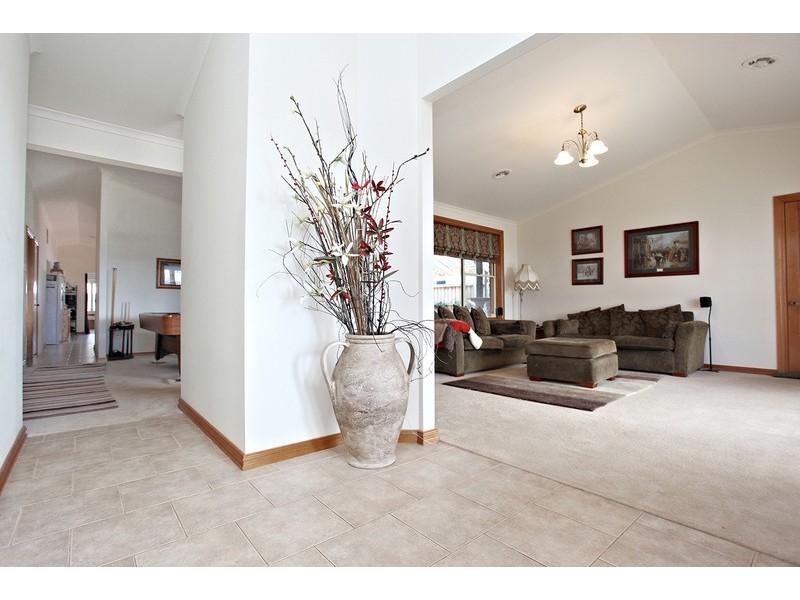 174 Wattle Avenue, Werribee VIC 3030