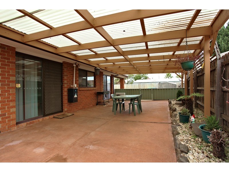 1 Barklya Court, Hoppers Crossing VIC 3029