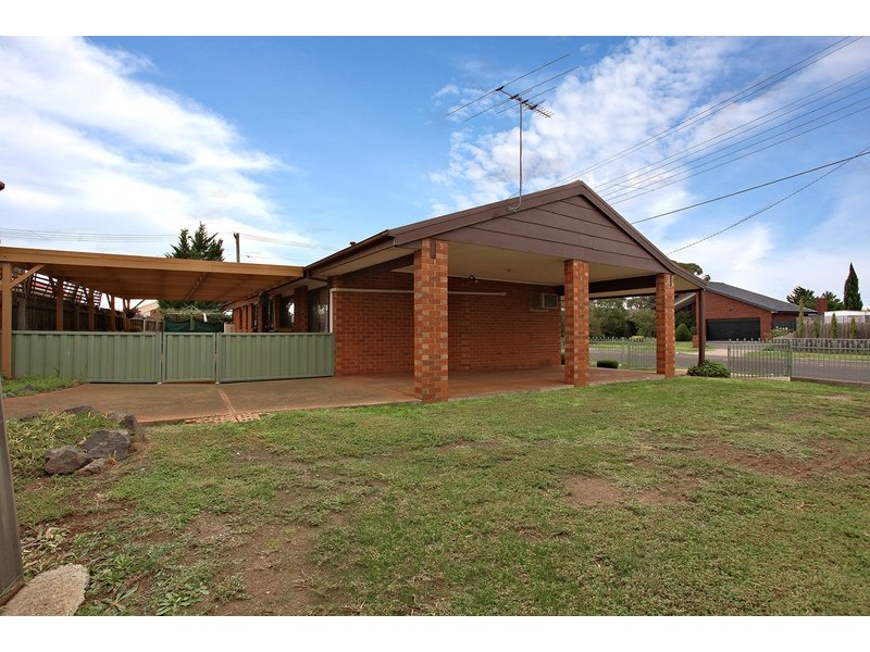 1 Barklya Court, Hoppers Crossing VIC 3029