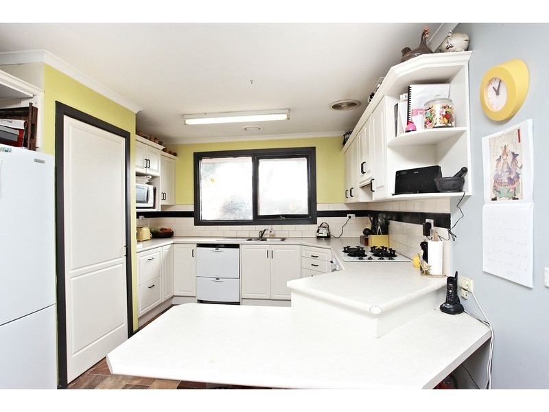 59 Strathmore Crescent, Hoppers Crossing VIC 3029