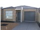 2/76 Westmeadows Lane, Truganina VIC 3029