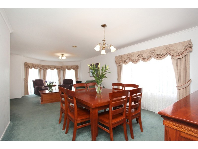 105 Birchwood Boulevard, Hoppers Crossing VIC 3029