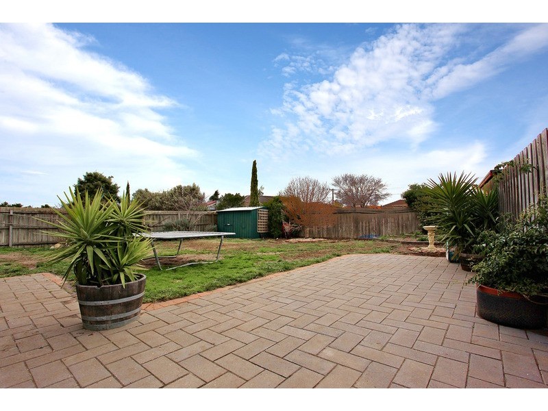 105 Birchwood Boulevard, Hoppers Crossing VIC 3029